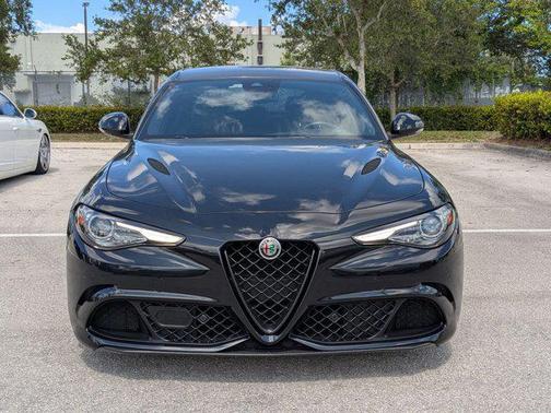 2023 Alfa Romeo Giulia Quadrifoglio