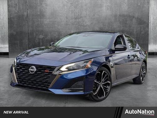 2023 Nissan Altima SR FWD
