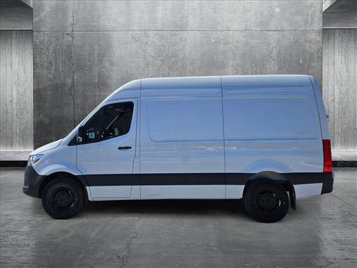 2025 Mercedes-Benz Sprinter 2500 Standard Roof