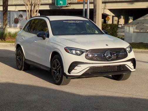 2025 Mercedes-Benz GLC 300 4MATIC