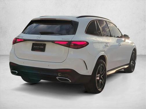 2025 Mercedes-Benz GLC 300 4MATIC