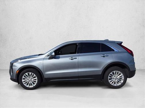 Argent Silver Metallic 2024 Cadillac XT4 Luxury