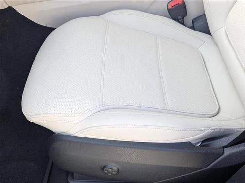 2026 Mercedes-Benz GLC 300 Base