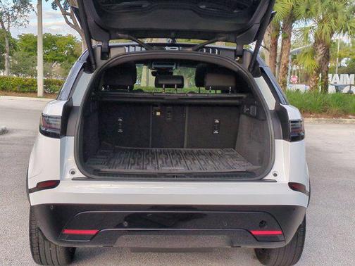2024 Land Rover Range Rover Velar P250 SE R-Dynamic