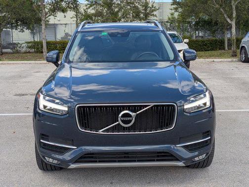 2019 Volvo XC90 T5 Momentum