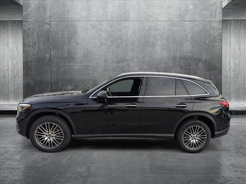 2025 Mercedes-Benz GLC 300 Base