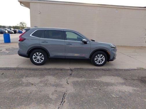 Crystal Black Pearl 2027 Honda CR-V LX