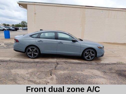 Crystal Black Pearl 2026 Honda Accord SE