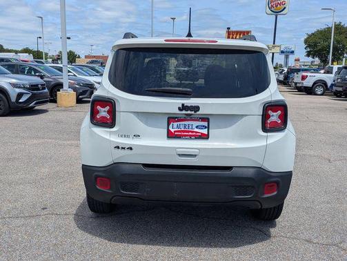 Alpine White Clearcoat 2019 Jeep Renegade Upland