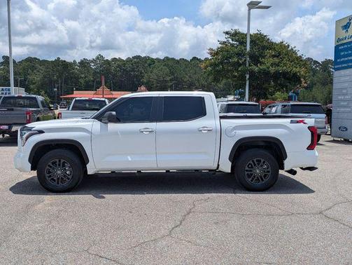 Ice 2025 Toyota Tundra SR5