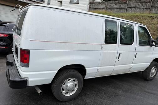 2010 Ford E250 