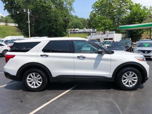 2020 Ford Explorer Base