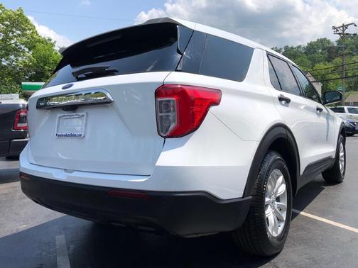 2020 Ford Explorer Base