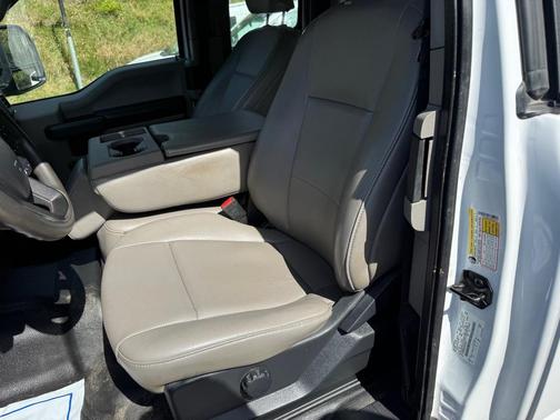 White 2022 Ford F-350 Super Duty