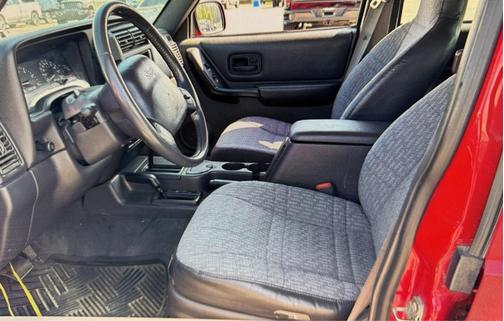 2000 Jeep Cherokee Sport