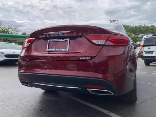 Red 2016 Chrysler 200 Limited
