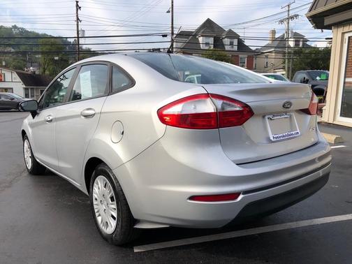 2015 Ford Fiesta S