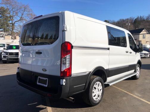 2024 Ford Transit-250 T-250