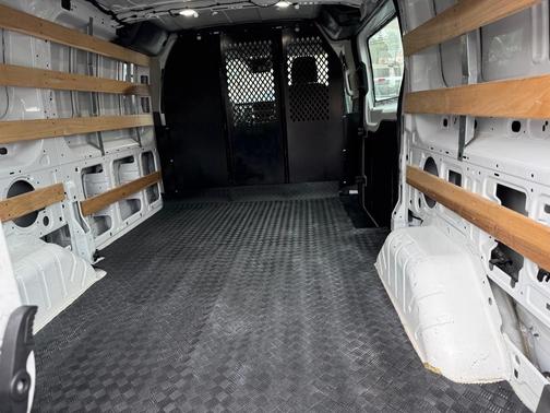 2024 Ford Transit-250 T-250