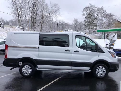 2024 Ford Transit-250 T-250