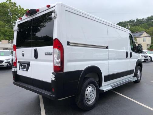 2023 RAM ProMaster 2500 Base