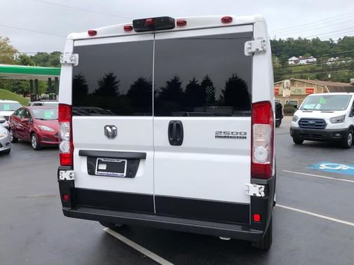 2023 RAM ProMaster 2500 Base