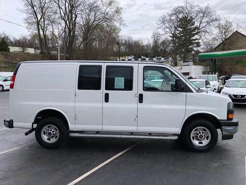 2022 GMC Savana 2500 Work Van