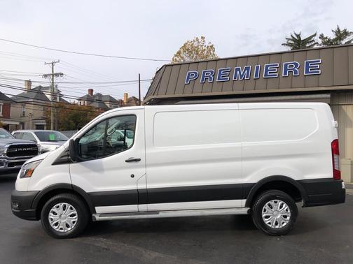 2023 Ford Transit-250 T-250