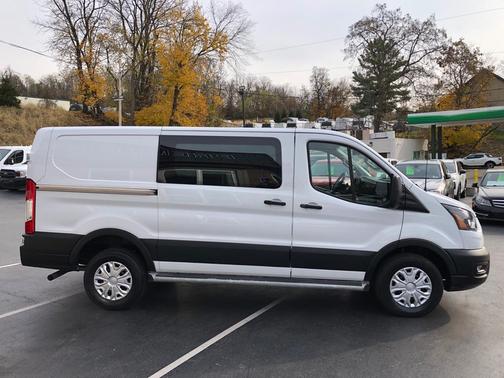 2023 Ford Transit-250 T-250