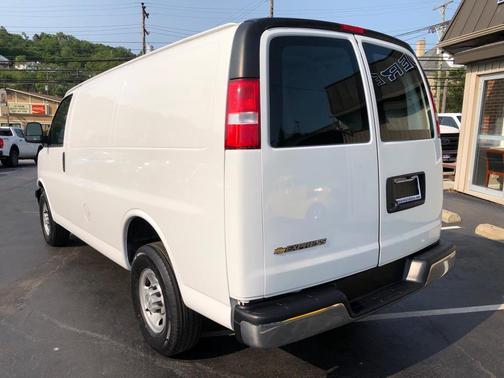 2022 Chevrolet Express 2500 Work Van