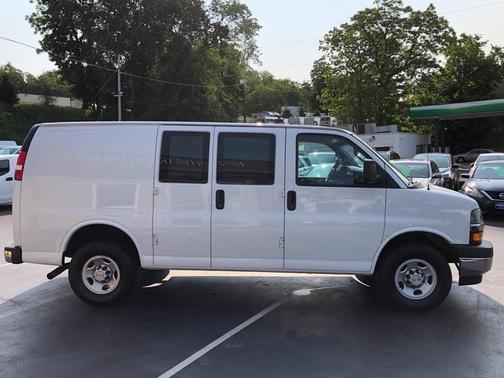 2022 Chevrolet Express 2500 Work Van