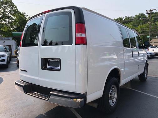 2022 Chevrolet Express 2500 Work Van