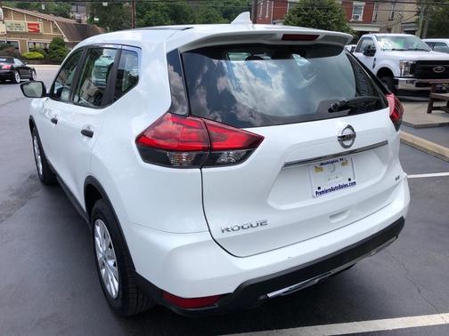 2017 Nissan Rogue S
