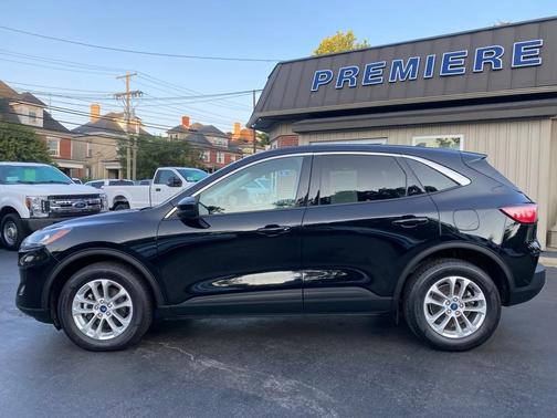 2021 Ford Escape SE