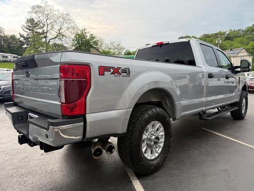 Silver 2022 Ford F-350 Super Duty