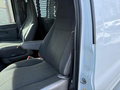 2024 GMC Savana 2500 Work Van