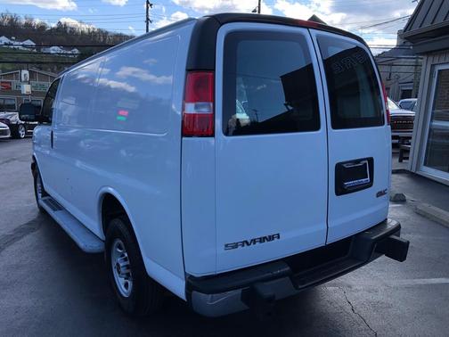 2022 GMC Savana 2500 Work Van