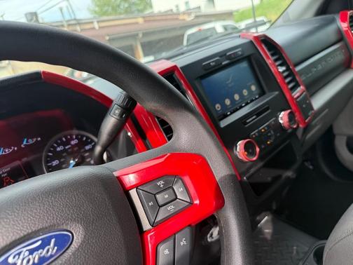 Black 2018 Ford F-250 Super Duty