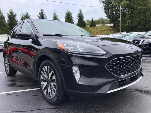 2020 Ford Escape Titanium