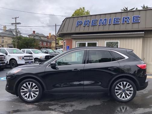 2020 Ford Escape Titanium