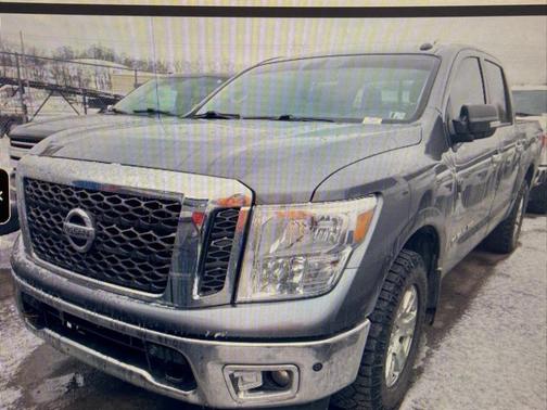 2018 Nissan Titan SV