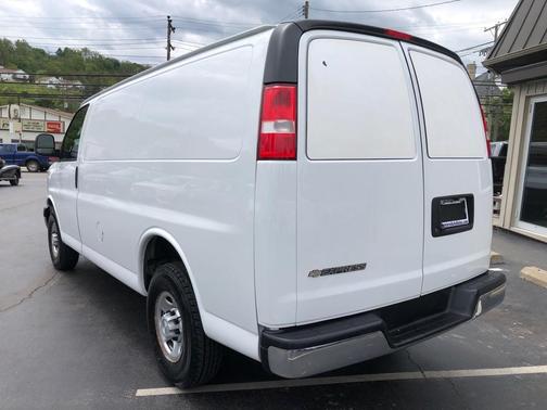 White 2021 Chevrolet Express 2500 Work Van