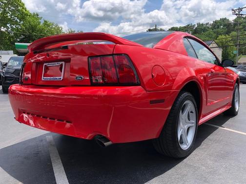2000 Ford Mustang GT