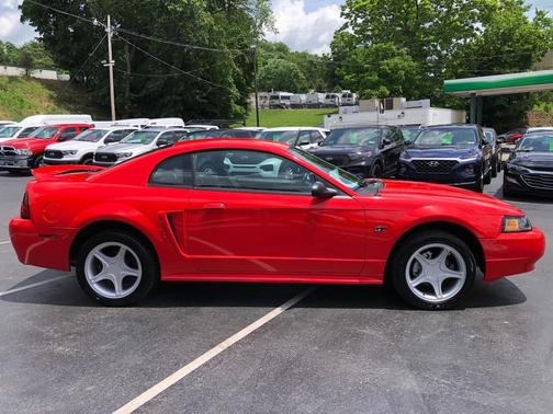 2000 Ford Mustang GT