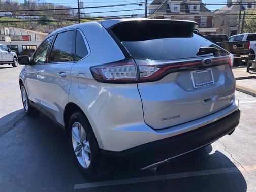 Silver 2016 Ford Edge SEL