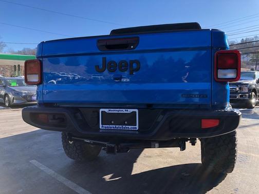 2021 Jeep Gladiator Sport