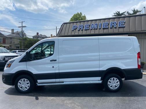 2023 Ford Transit-250 T-250
