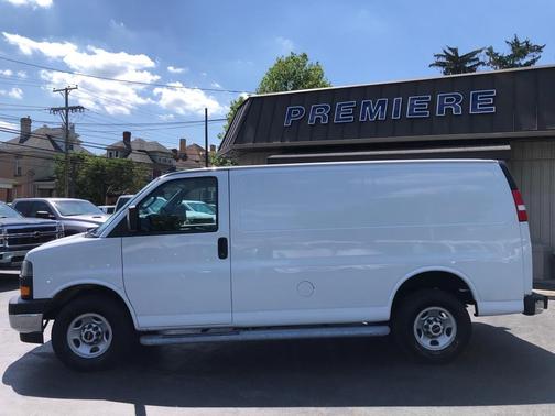 2022 GMC Savana 2500 Work Van