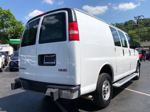 2022 GMC Savana 2500 Work Van