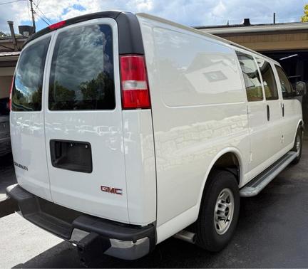 2023 GMC Savana 2500 Work Van